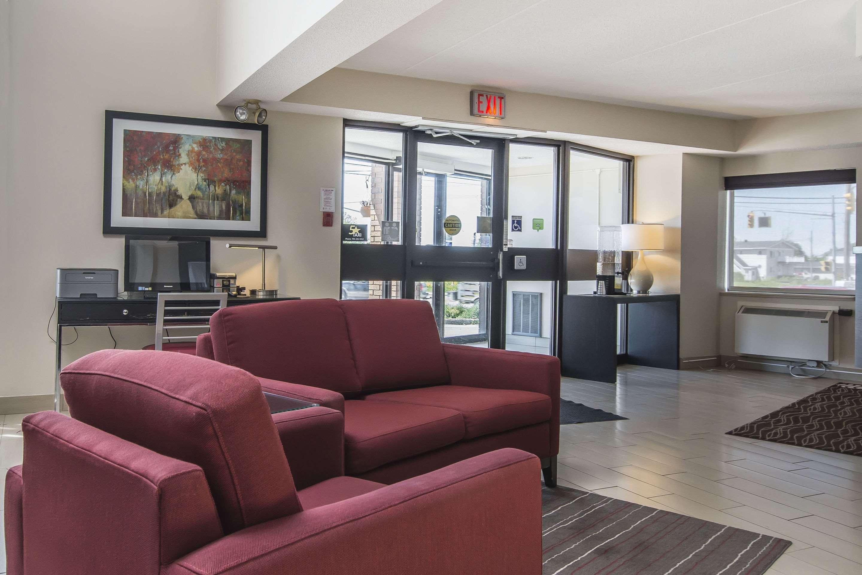 Comfort Inn Kapuskasing Bagian luar foto